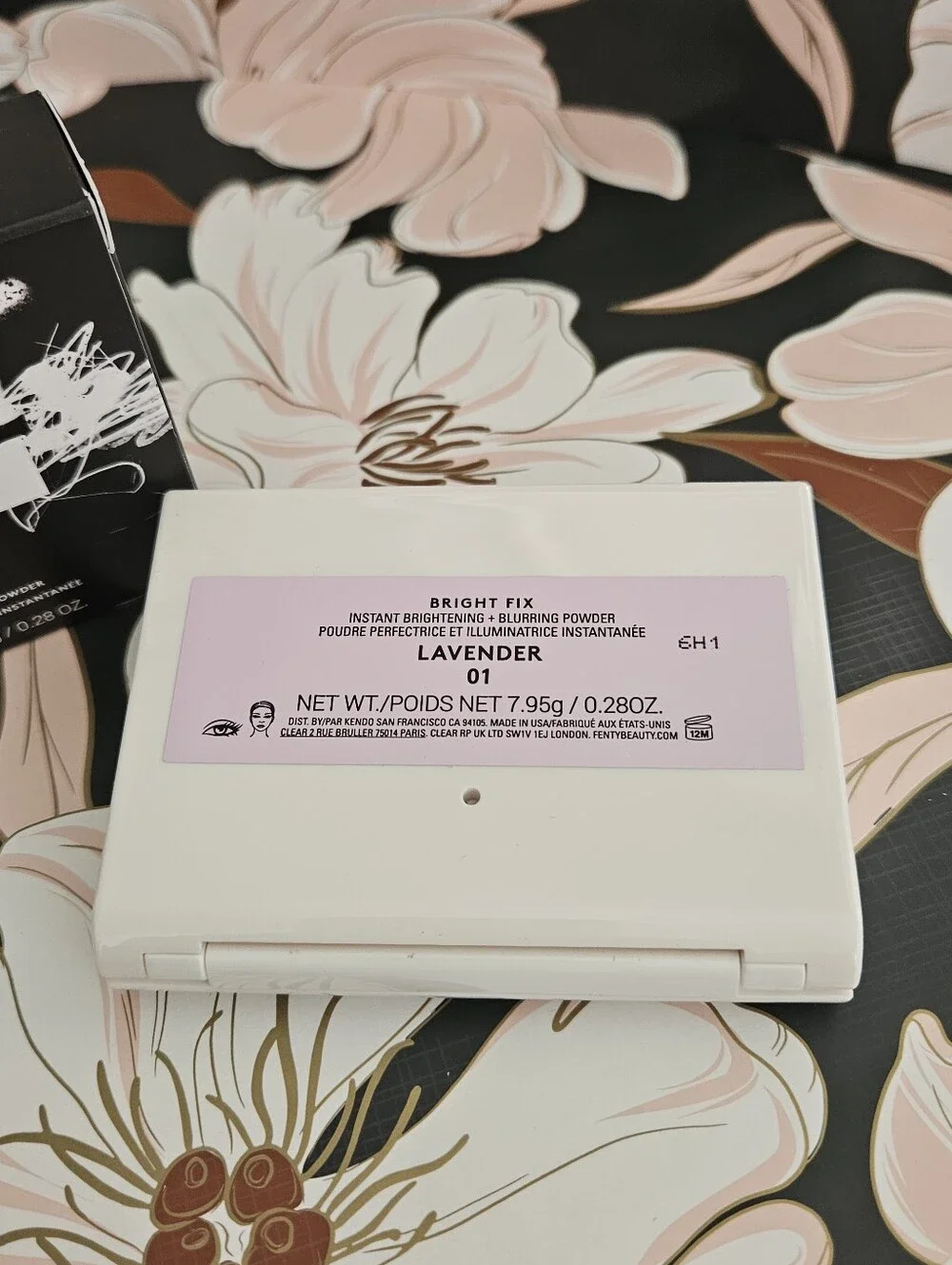 Fenty Beauty Bright Fix Instant Brightening Powder Lavender NWT